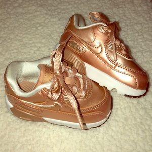 Toddler girl Nike Airmax 90